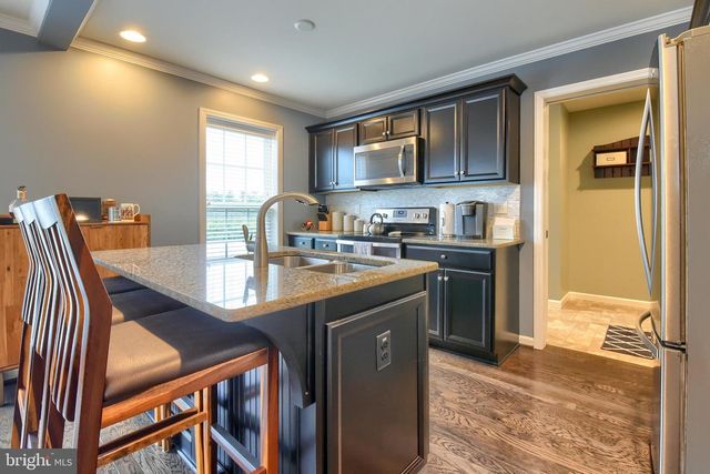 3265 LONGVIEW RD, Mechanicsburg, PA 17055