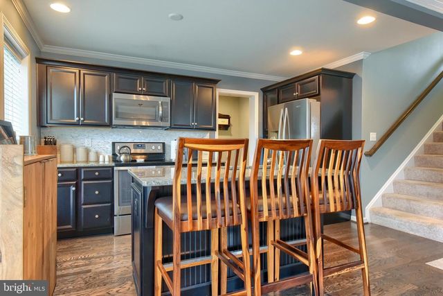 3265 LONGVIEW RD, Mechanicsburg, PA 17055