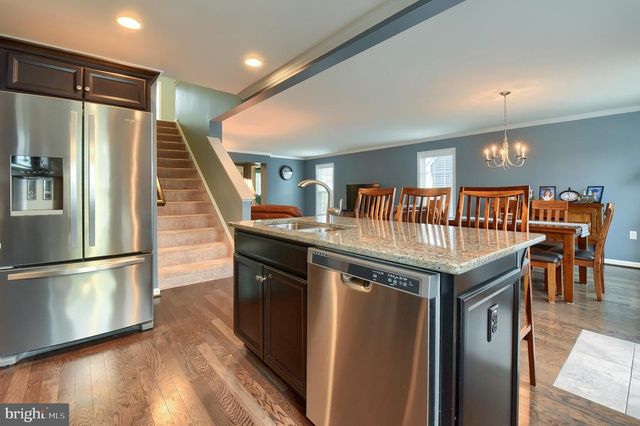 3265 LONGVIEW RD, Mechanicsburg, PA 17055