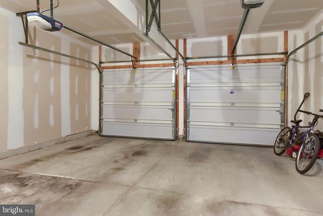 3265 LONGVIEW RD, Mechanicsburg, PA 17055