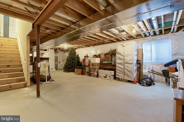 3265 LONGVIEW RD, Mechanicsburg, PA 17055