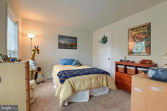 3265 LONGVIEW RD, Mechanicsburg, PA 17055