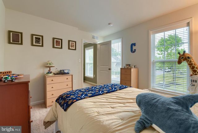 3265 LONGVIEW RD, Mechanicsburg, PA 17055