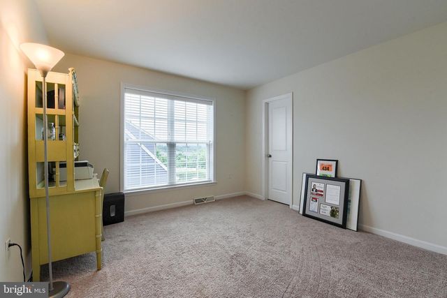 3265 LONGVIEW RD, Mechanicsburg, PA 17055