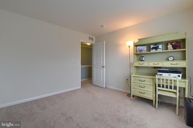 3265 LONGVIEW RD, Mechanicsburg, PA 17055