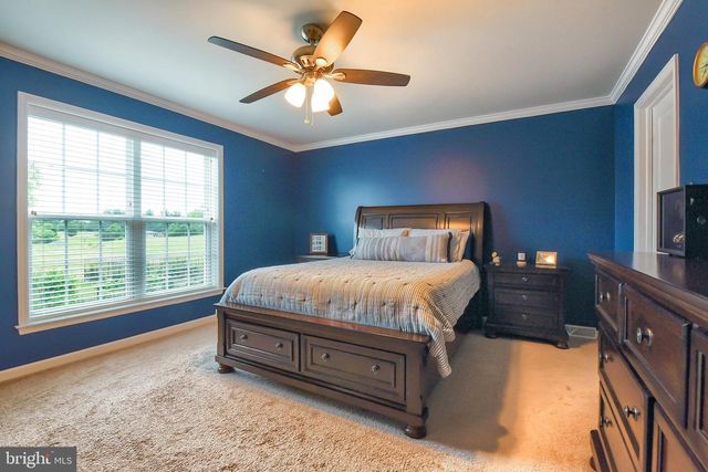 3265 LONGVIEW RD, Mechanicsburg, PA 17055