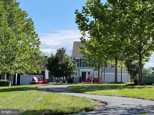 3265 LONGVIEW RD, Mechanicsburg, PA 17055