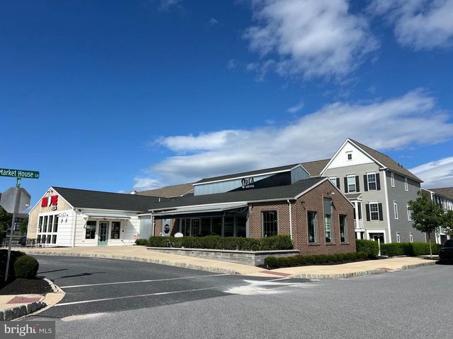3265 LONGVIEW RD, Mechanicsburg, PA 17055