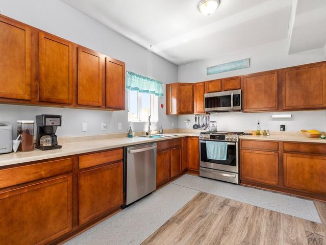 2004 ONeal Pl, Pueblo, CO 81004