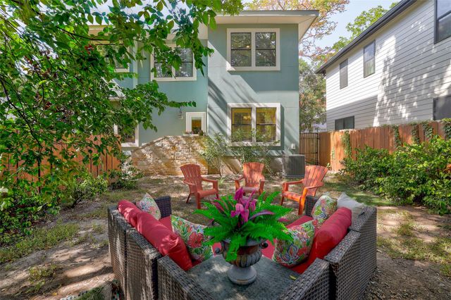 4704 Milburn LN A, Austin, TX 78702