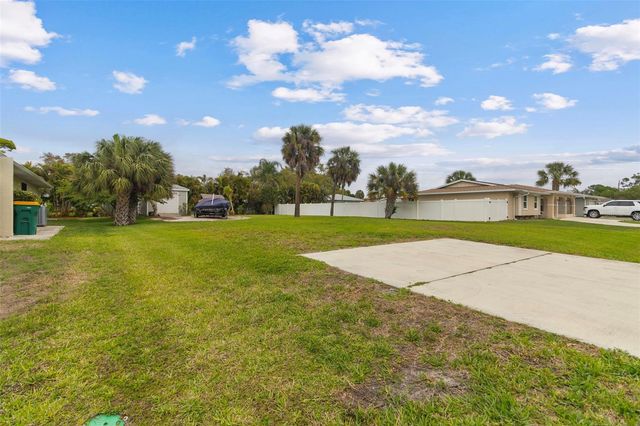 22417 GLEN AVENUE, Punta Gorda, FL 33980