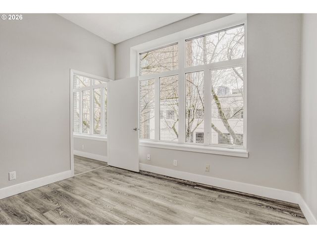 618 Nw 12TH Ave 201, Portland, OR 97209