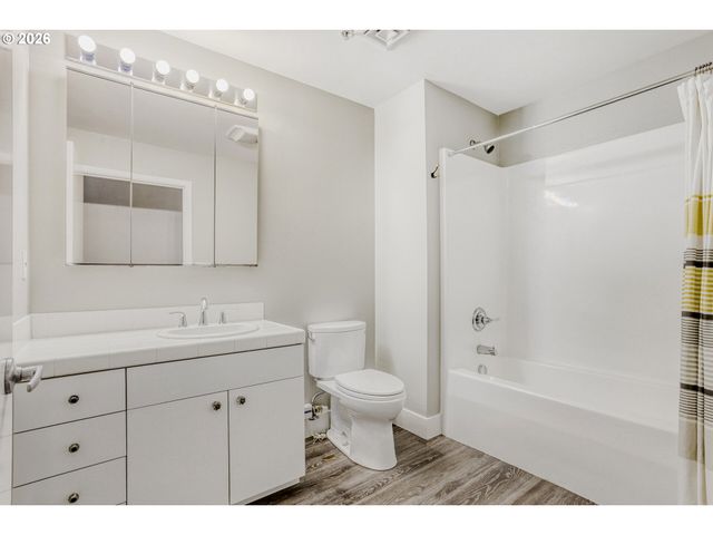 618 Nw 12TH Ave 201, Portland, OR 97209