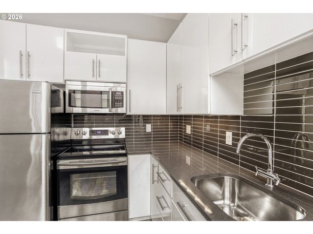 618 Nw 12TH Ave 201, Portland, OR 97209