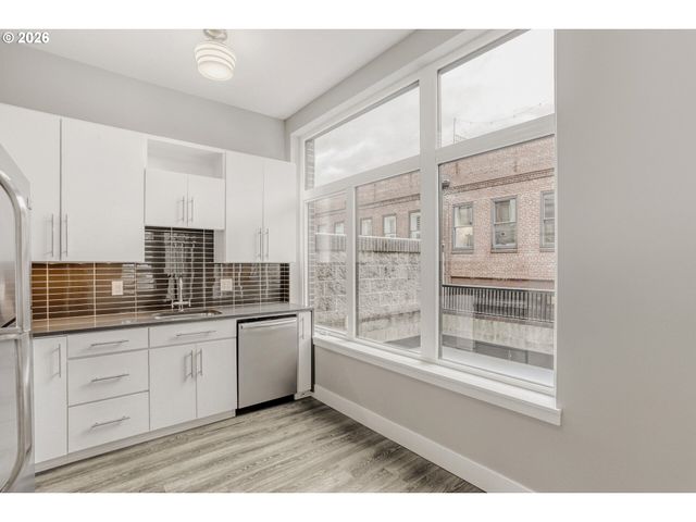 618 Nw 12TH Ave 201, Portland, OR 97209