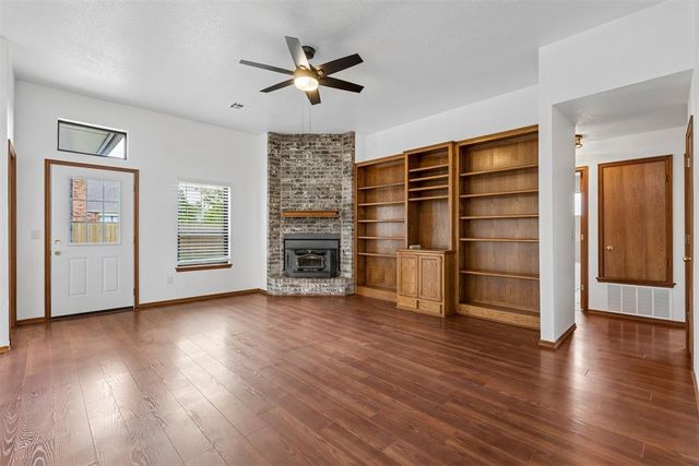 805 SE 35th Street, Moore, OK 73160