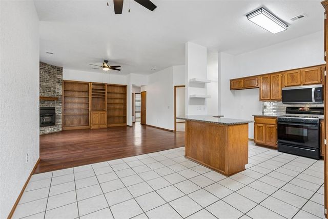 805 SE 35th Street, Moore, OK 73160