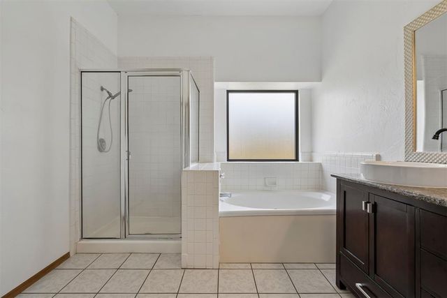 805 SE 35th Street, Moore, OK 73160