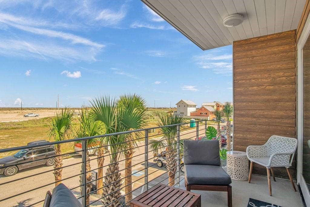 630 Center Square West 202, Port Aransas, TX 78373 — photo 4