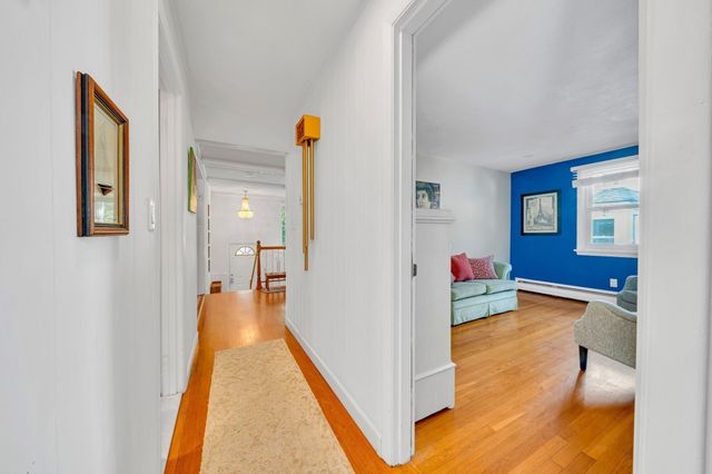 26 Beach St, Malden, MA 02148