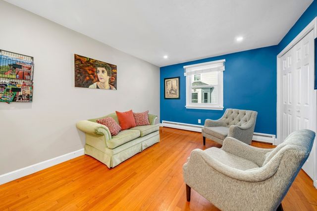 26 Beach St, Malden, MA 02148