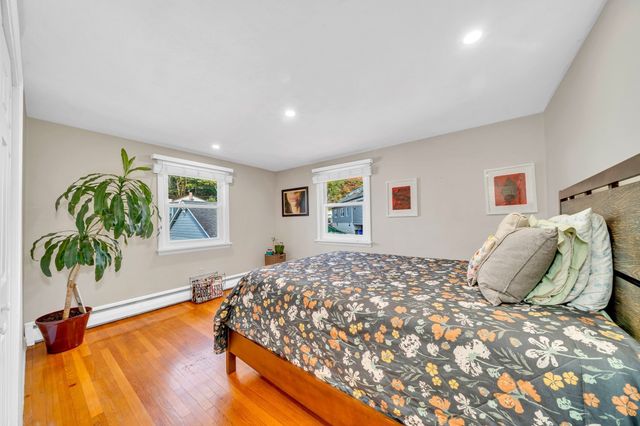 26 Beach St, Malden, MA 02148