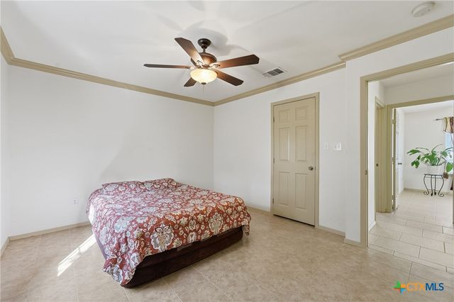 529 Guerra Lane, Gonzales, TX 78629