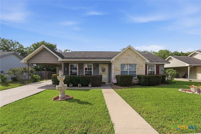 529 Guerra Lane, Gonzales, TX 78629