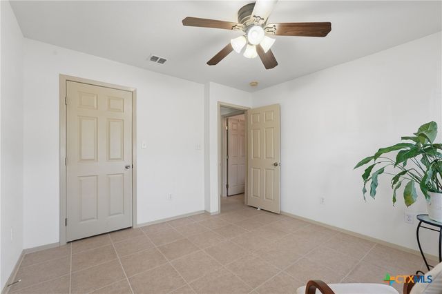 529 Guerra Lane, Gonzales, TX 78629