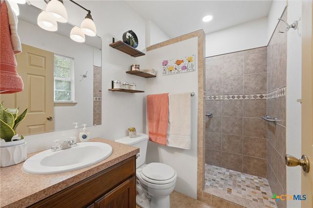 529 Guerra Lane, Gonzales, TX 78629