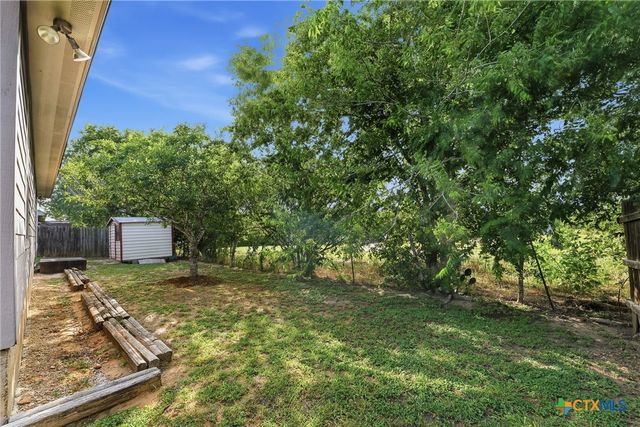 529 Guerra Lane, Gonzales, TX 78629