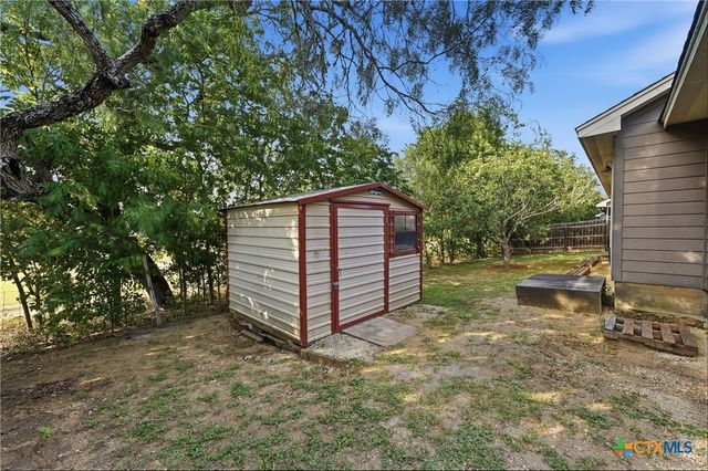 529 Guerra Lane, Gonzales, TX 78629