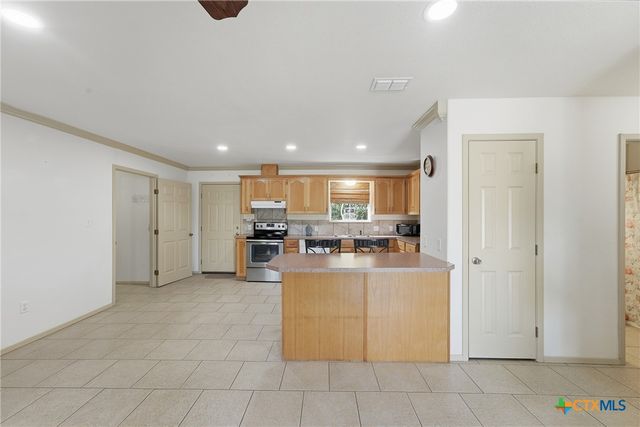 529 Guerra Lane, Gonzales, TX 78629