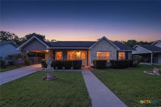 529 Guerra Lane, Gonzales, TX 78629