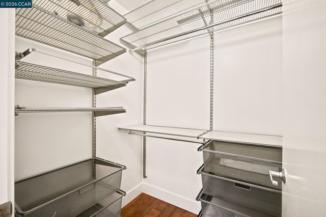 1755 Broadway 23, Oakland, CA 94612