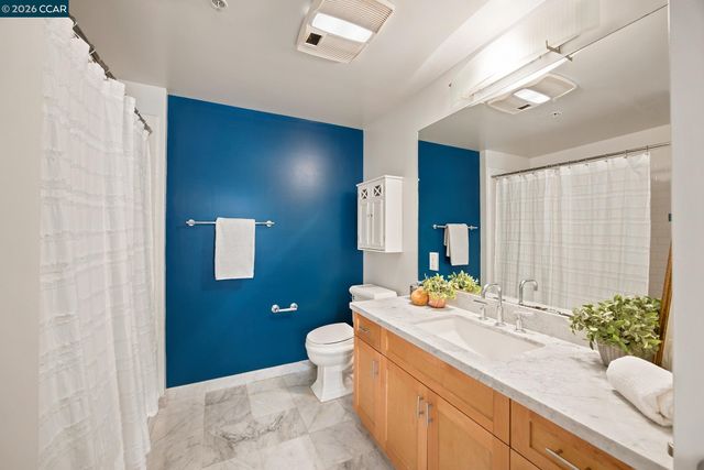 1755 Broadway 23, Oakland, CA 94612