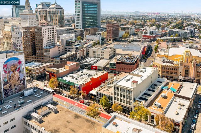 1755 Broadway 23, Oakland, CA 94612
