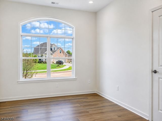 12 Spratt Ct, Hillsborough Twp., NJ 08844