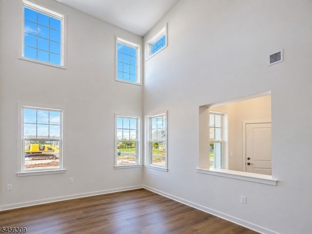 12 Spratt Ct, Hillsborough Twp., NJ 08844