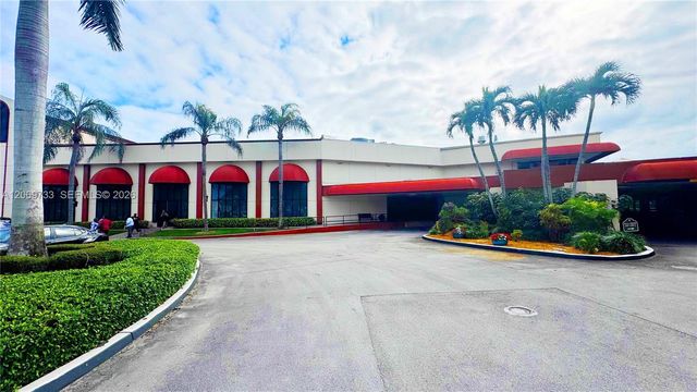 9423 S Hollybrook Lake Drive 203, Pembroke Pines, FL 33025