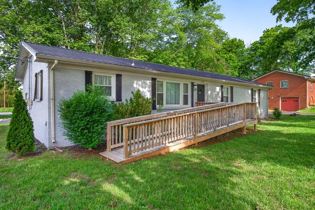 1003 Faulkner Springs Rd, Mcminnville, TN 37110