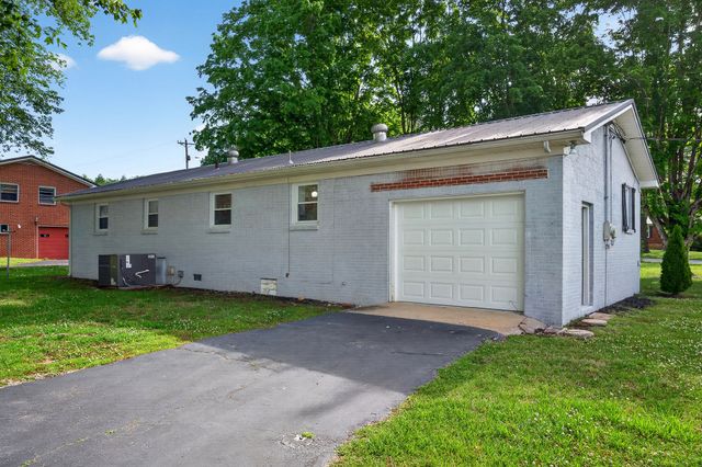 1003 Faulkner Springs Rd, Mcminnville, TN 37110