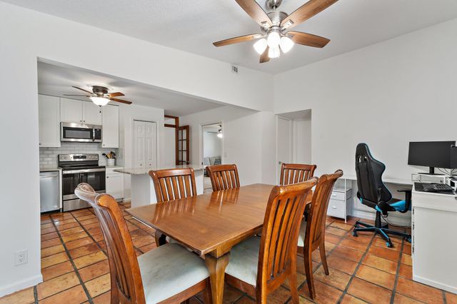 1007 Raintree Lane, Palm Beach Gardens, FL 33410