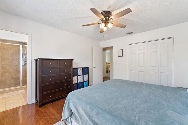 1007 Raintree Lane, Palm Beach Gardens, FL 33410