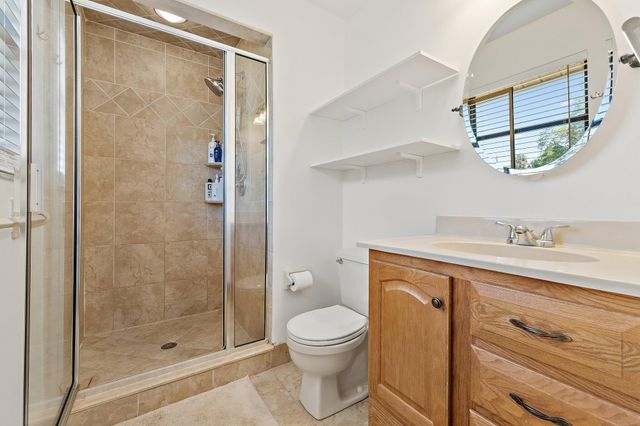 1007 Raintree Lane, Palm Beach Gardens, FL 33410