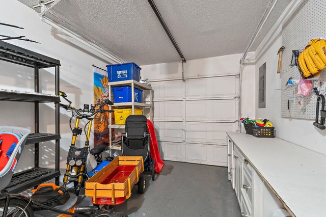 1007 Raintree Lane, Palm Beach Gardens, FL 33410