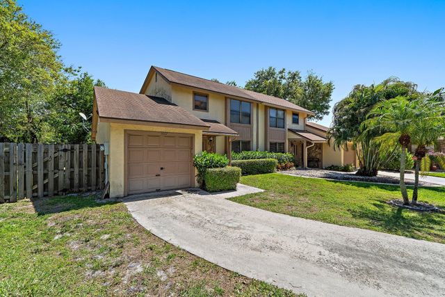 1007 Raintree Lane, Palm Beach Gardens, FL 33410