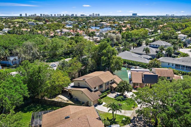 1007 Raintree Lane, Palm Beach Gardens, FL 33410