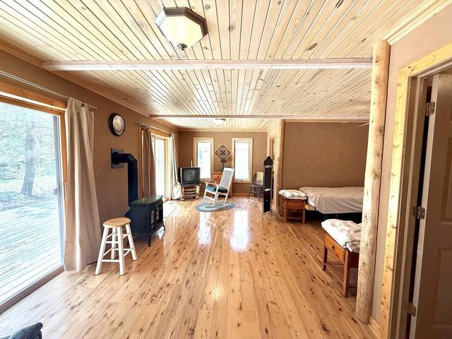 2242 W 15th Avenue, Adams, WI 53910
