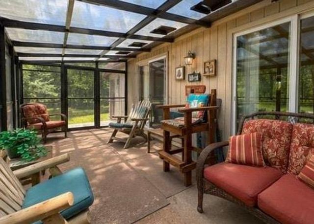 2242 W 15th Avenue, Adams, WI 53910